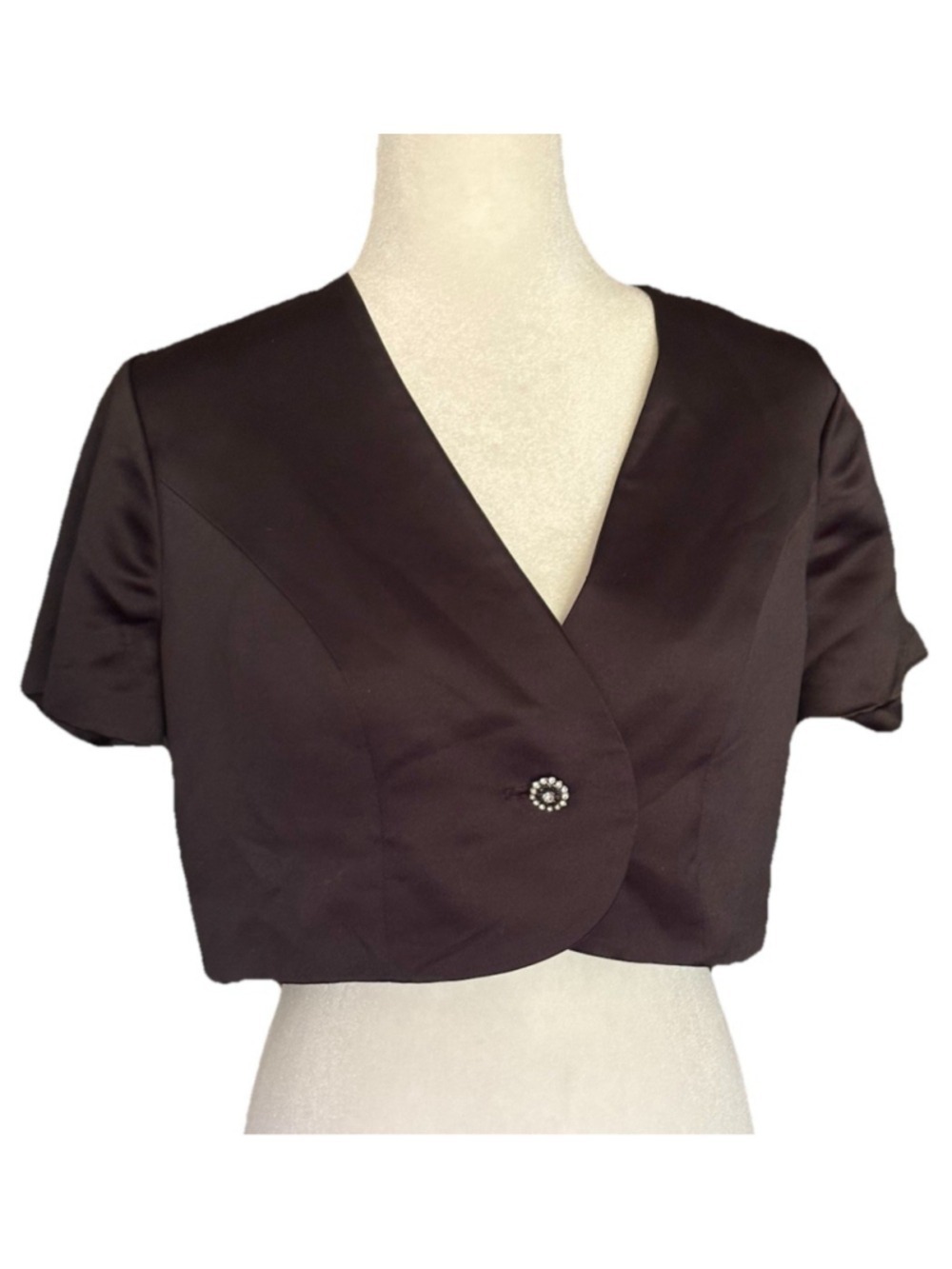 Fashion Bug Black Satin Cropped Jacket Bolero Shrug Rhinestone Button Size M Y2K